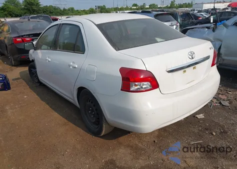 2012 Toyota Yaris из США, поврежденный, VIN JTDBT4K33CL015660